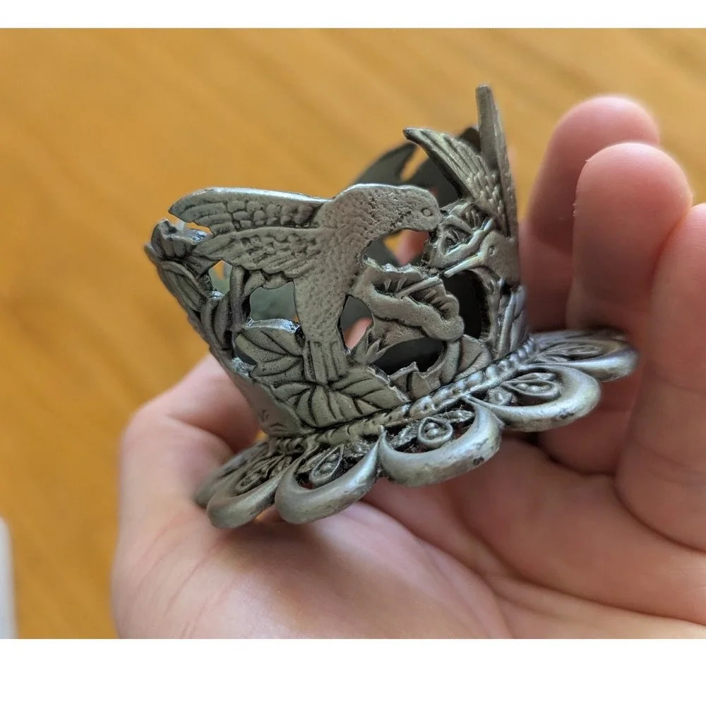 Silver‎ Hummingbird Metal Votive Tea Light Candle Holder Scalloped Base
